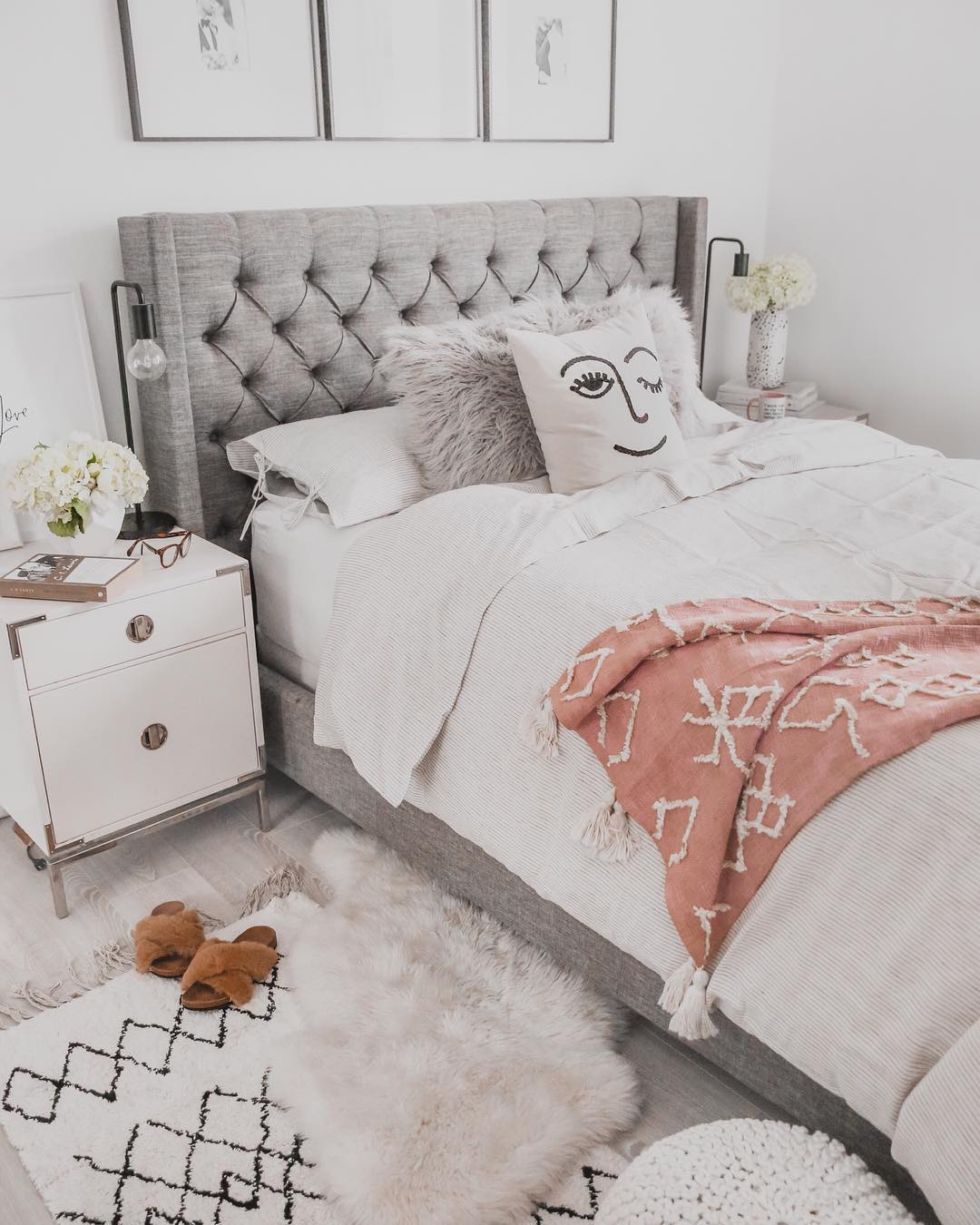 Funkybedz - Elegant Wing Bedframe